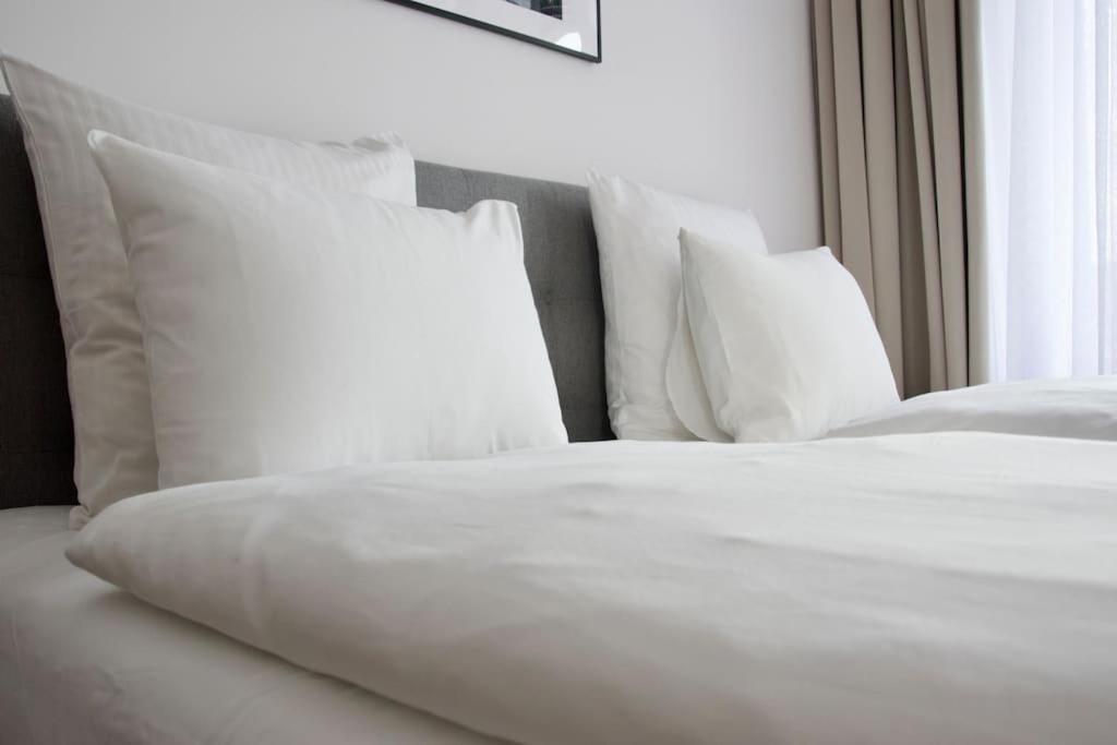 Premium Apartment By Hi - Central 2 Bedroom - Best View บูดาเปสต์ ภายนอก รูปภาพ