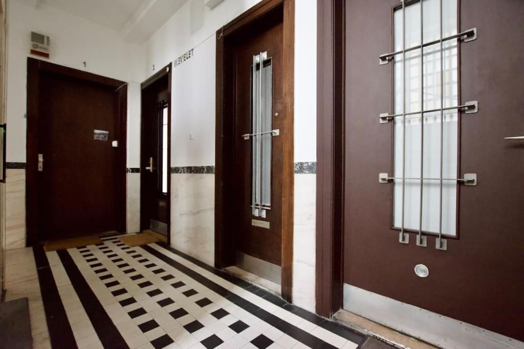 Premium Apartment By Hi - Central 2 Bedroom - Best View บูดาเปสต์ ภายนอก รูปภาพ